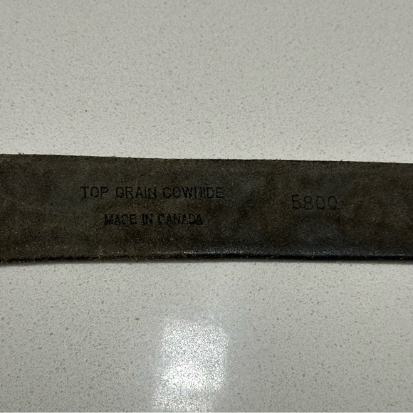 Hand tooled raw hide leather belt with brass buckle size large made in 🇨🇦 - Picture 13 of 17